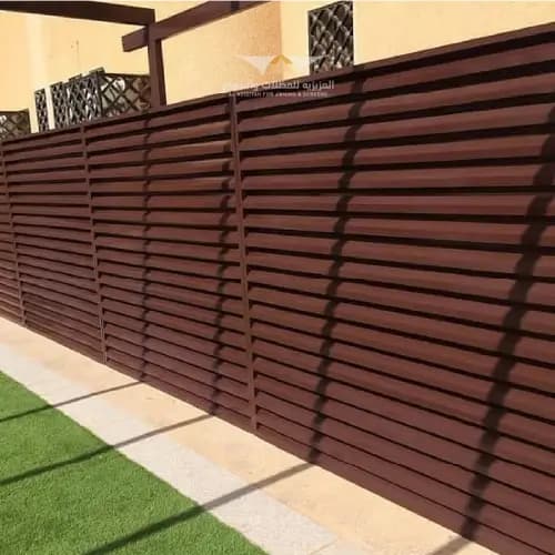 سواتر جدة للحوش والسطح | تركيب أنواع مقاومة للرطوبة بأسعار 2026