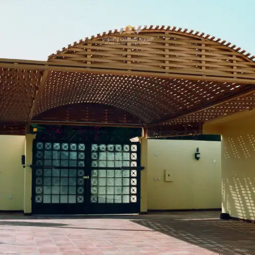 مظلات خشبيه خارجيه