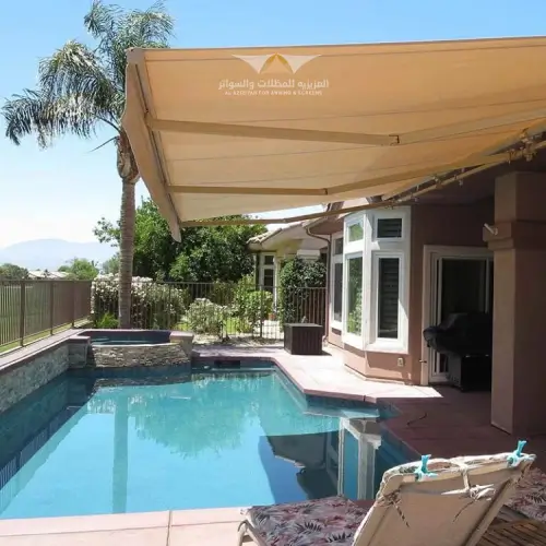 مظلات مسابح متحركة