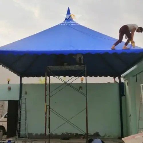 مظلات وسواتر بي في سي